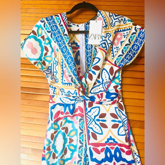 Zara -Satin Effect Print Jumpsuit -size S - NWT - Picture 6 of 8